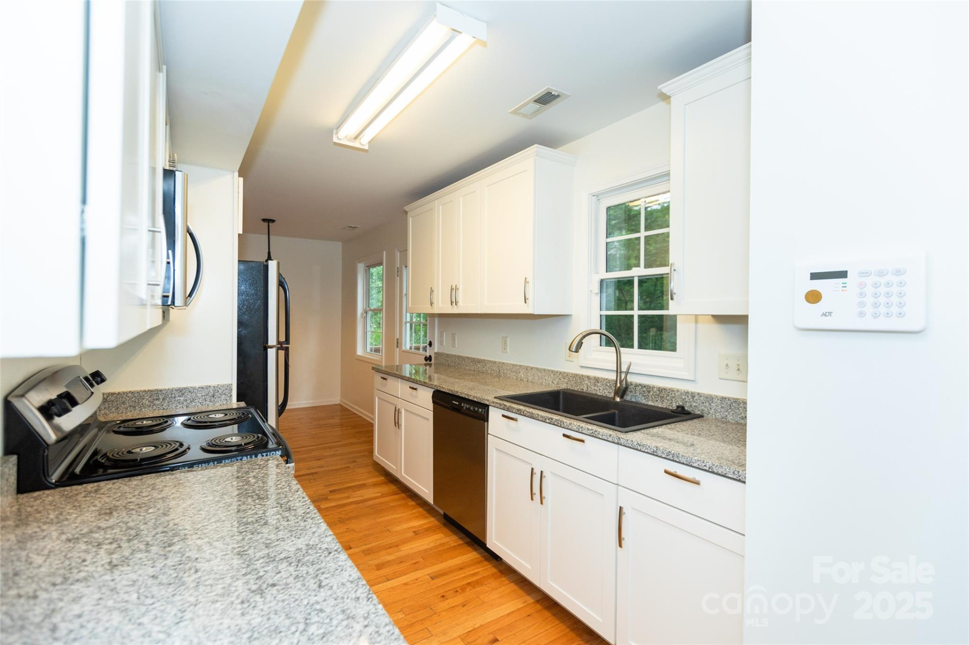 13 Castle Street #A and B - Photo 15