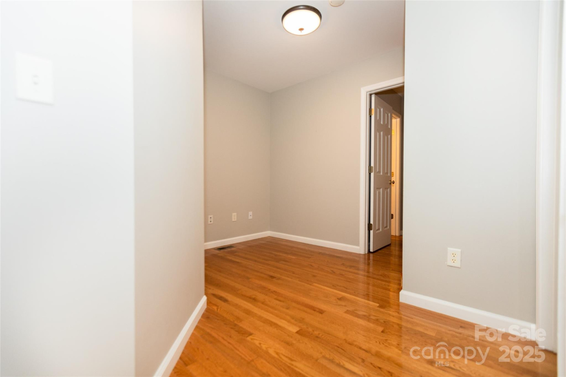 13 Castle Street #A and B - Photo 17