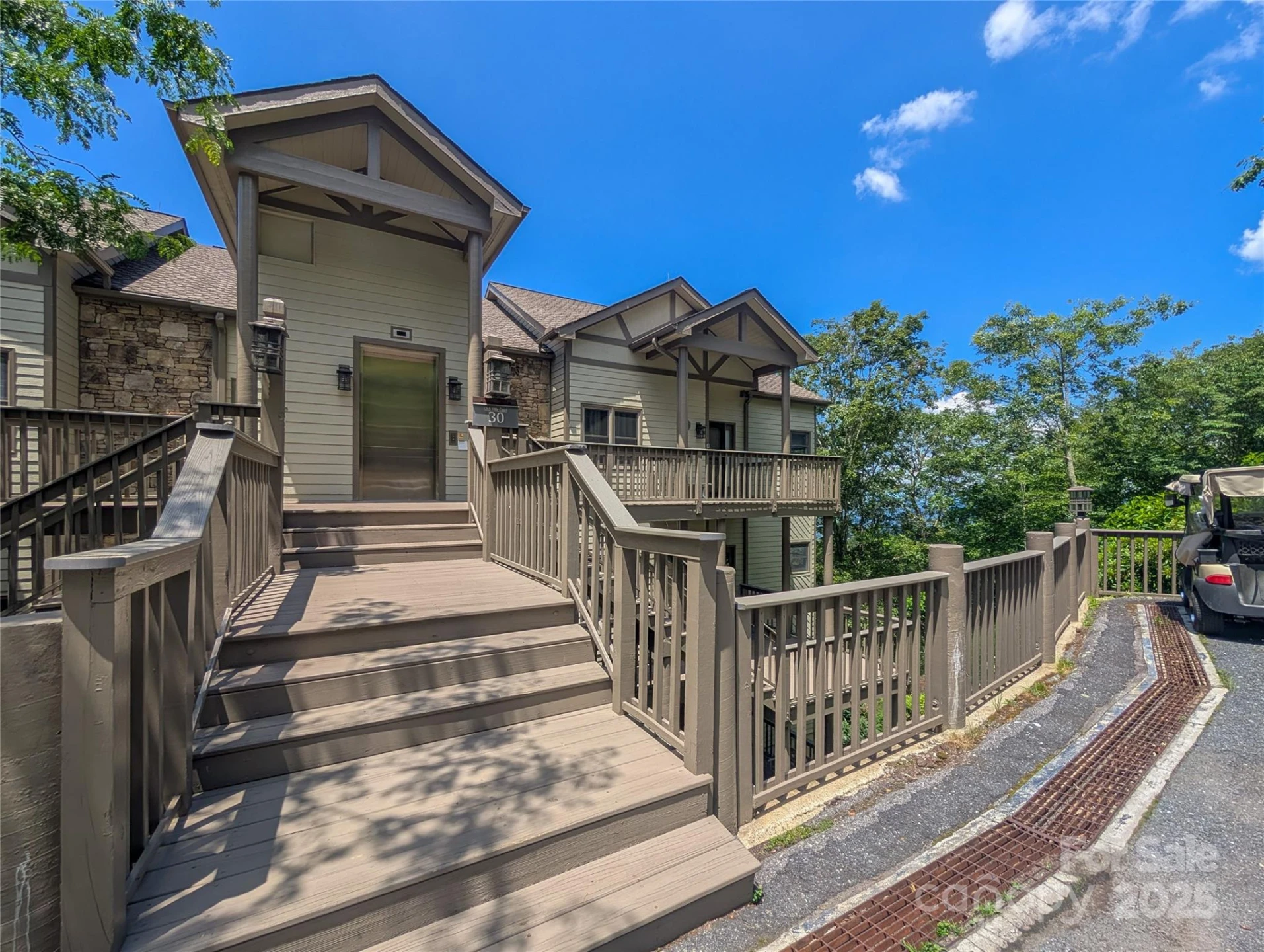 30 Club Villa Court #B2 - Photo 4