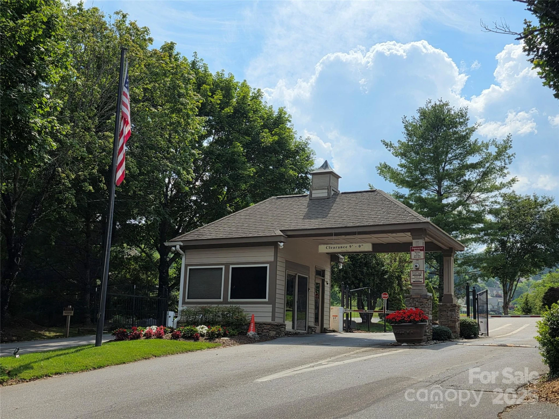 801399 Ivy Road #216 - Photo 5