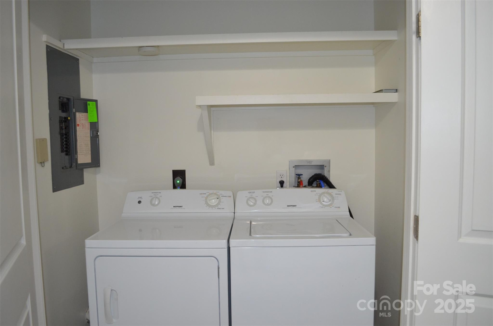 609 Crowfields Lane - Photo 12