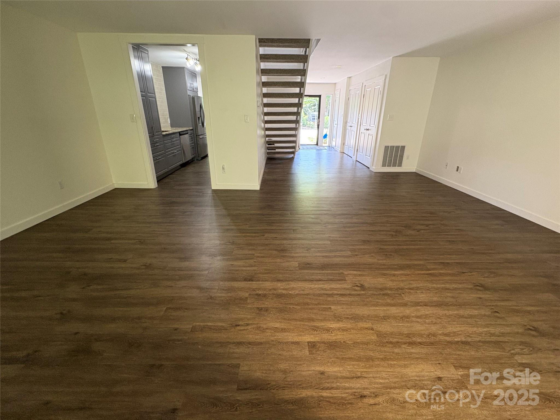 609 Crowfields Lane - Photo 14