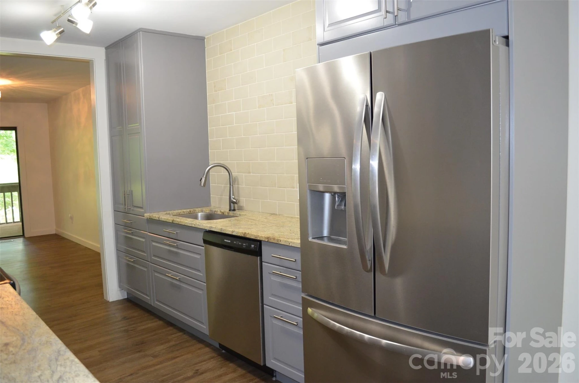609 Crowfields Lane - Photo 8