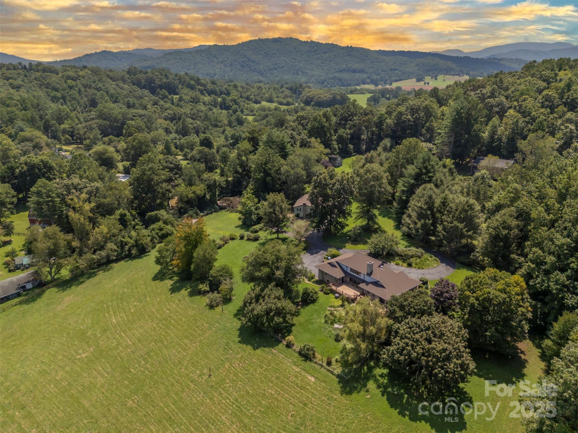 26 Canter Court - Photo 48