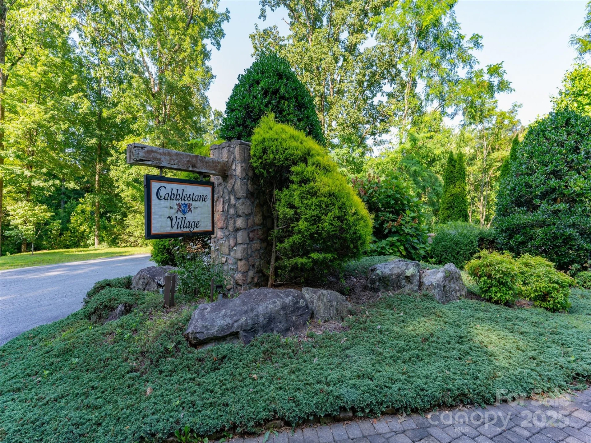 611 Falkirk Way