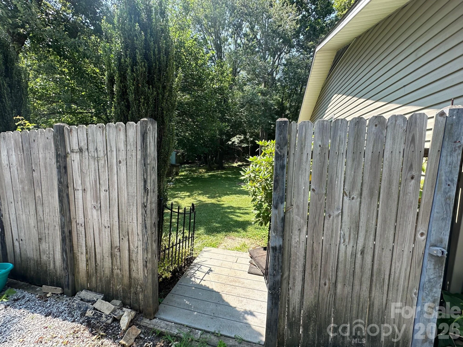25 Norman Road - Photo 88