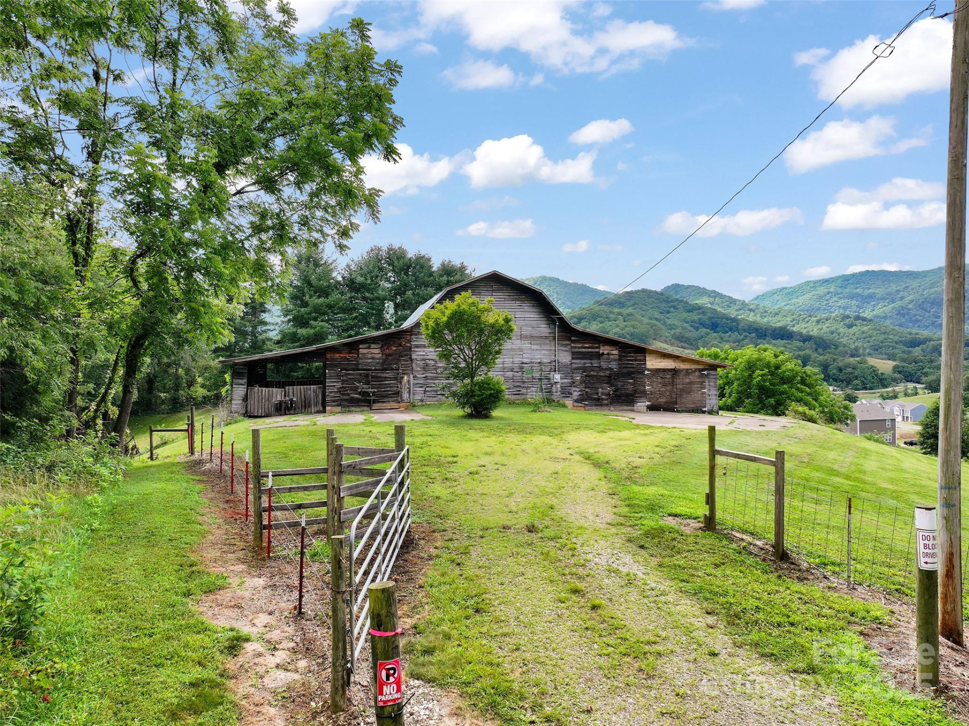 110 Allison Acres Drive - Photo 2