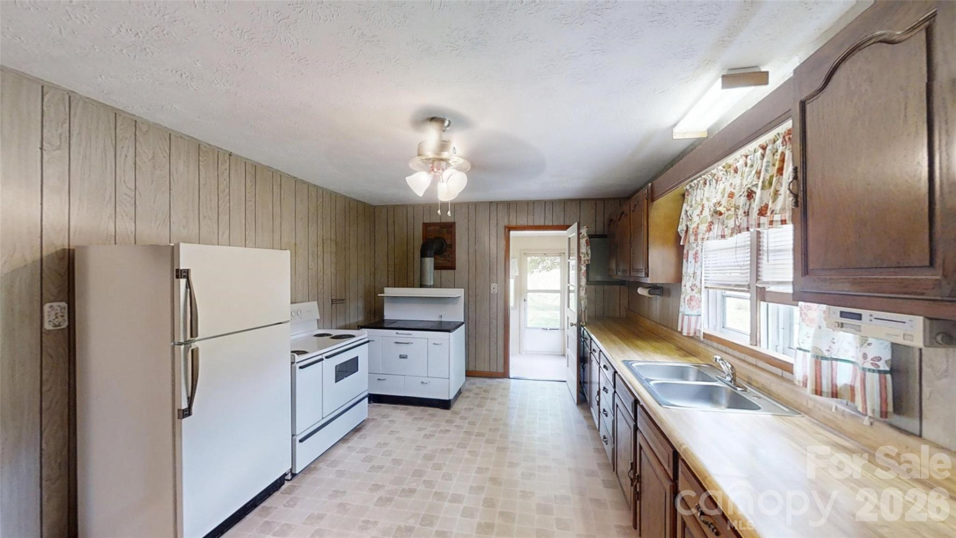 560 Bailey Mountain Road - Photo 21