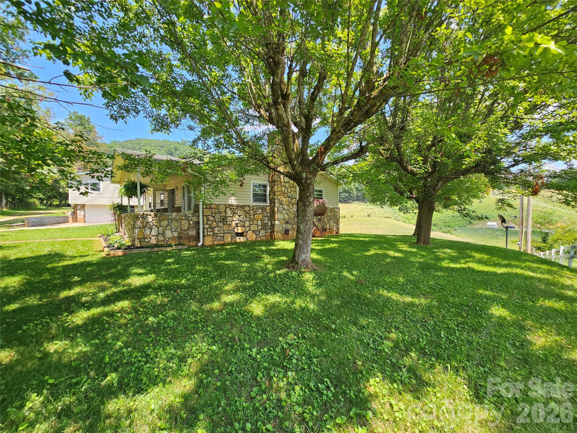 560 Bailey Mountain Road - Photo 5