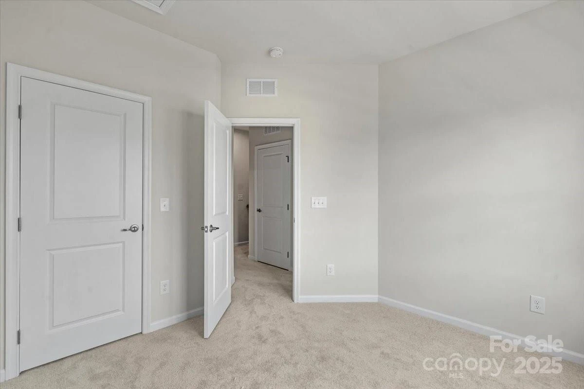 512 Whitehall Circle - Photo 21