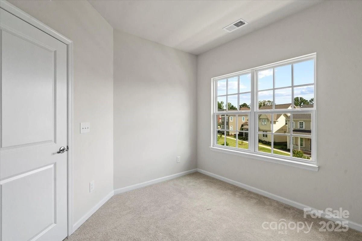 512 Whitehall Circle - Photo 22