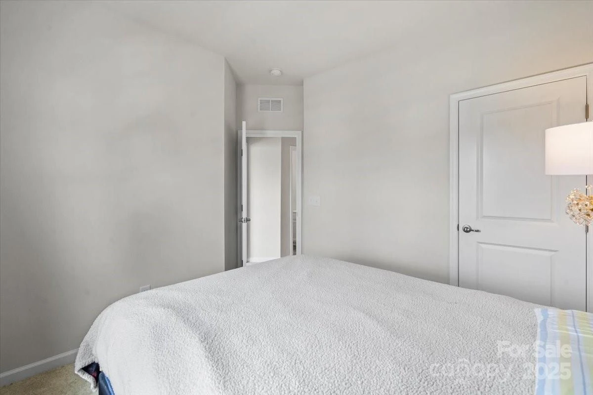 512 Whitehall Circle - Photo 25
