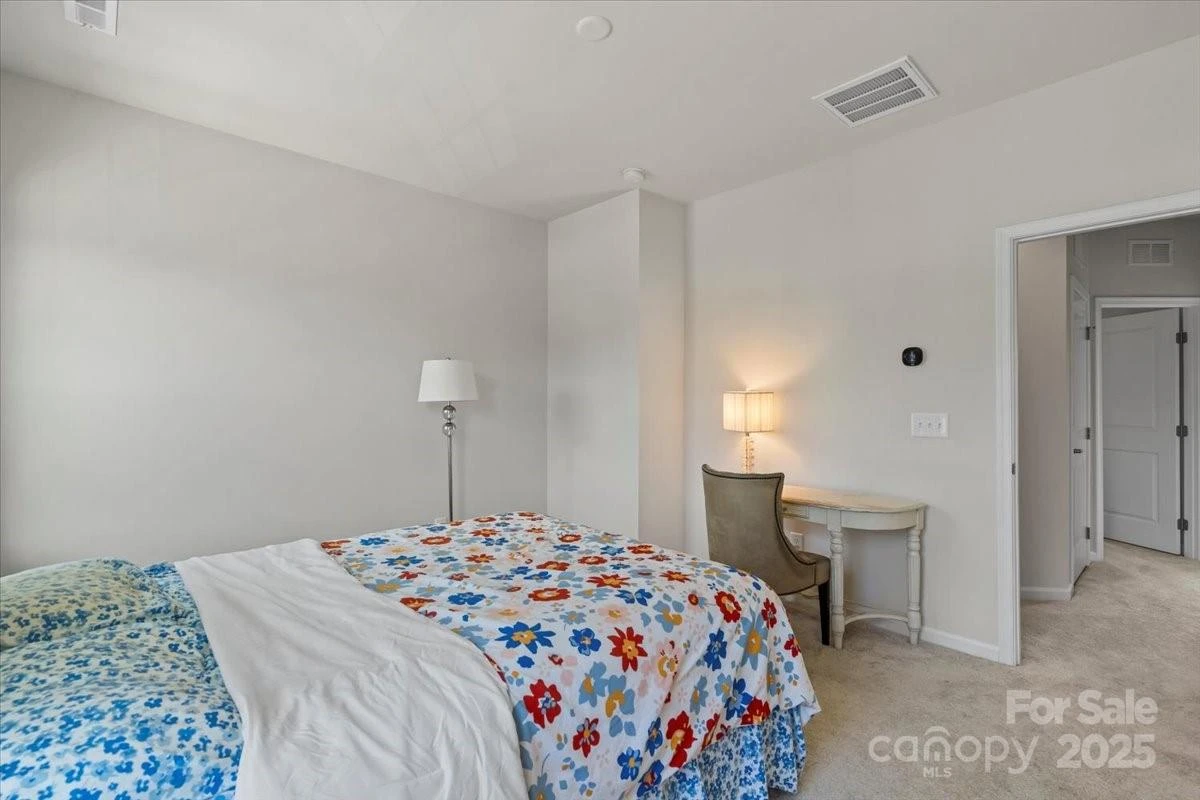 512 Whitehall Circle - Photo 28