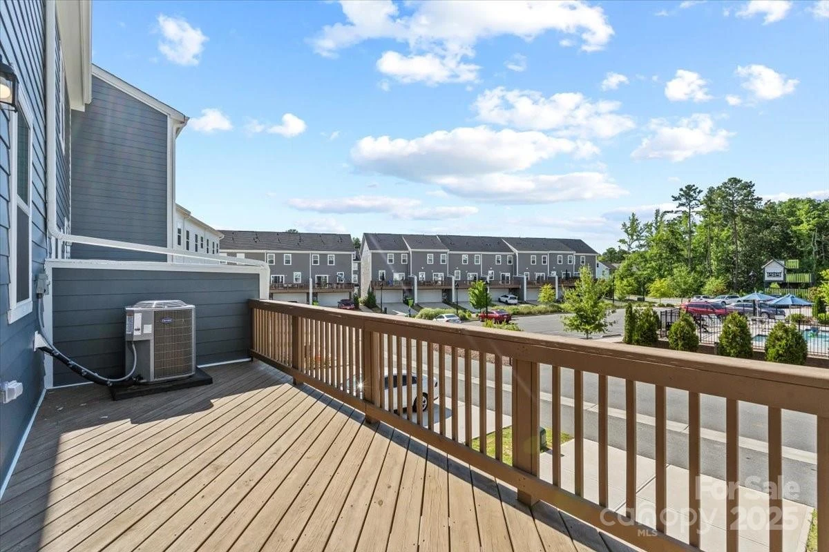 512 Whitehall Circle - Photo 34
