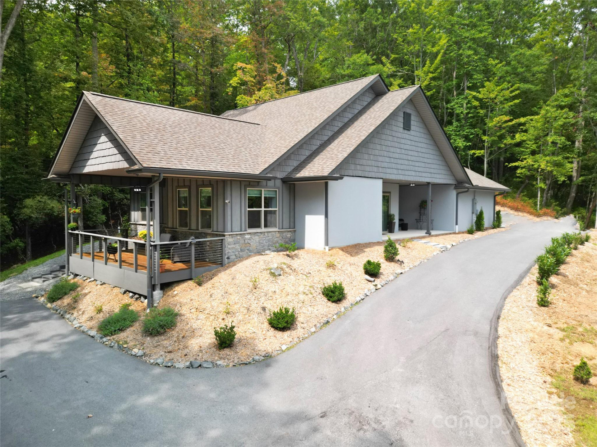 151 Unoga Court - Photo 3