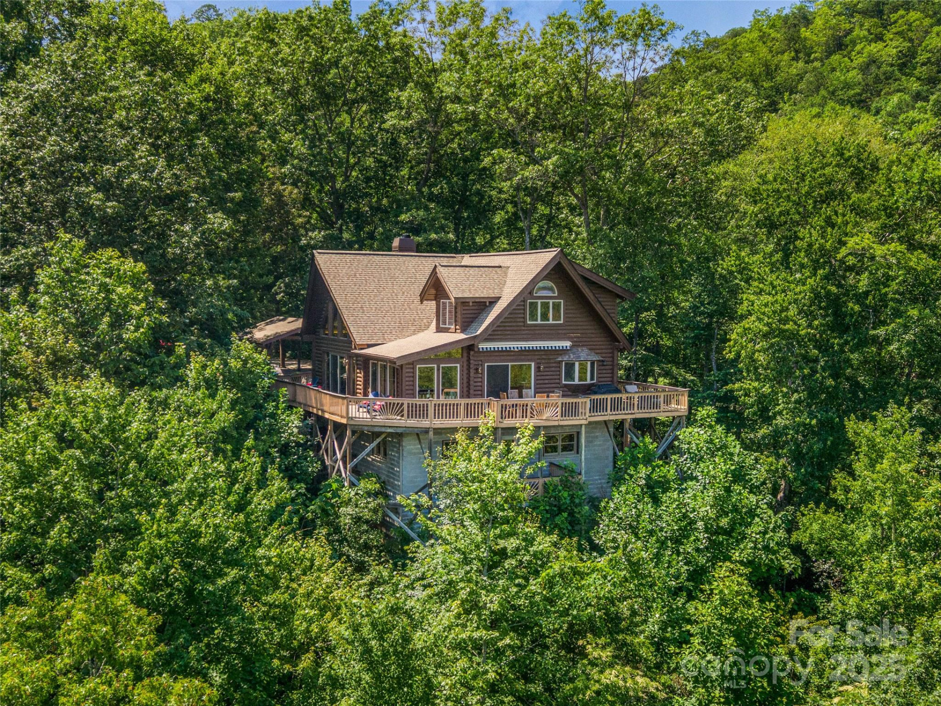 220 Circle Pines Drive - Photo 2
