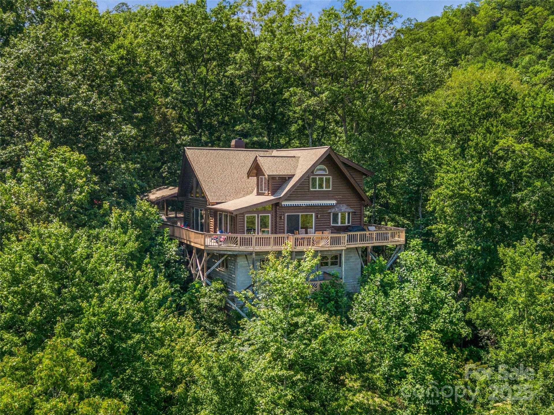 220 Circle Pines Drive - Photo 2