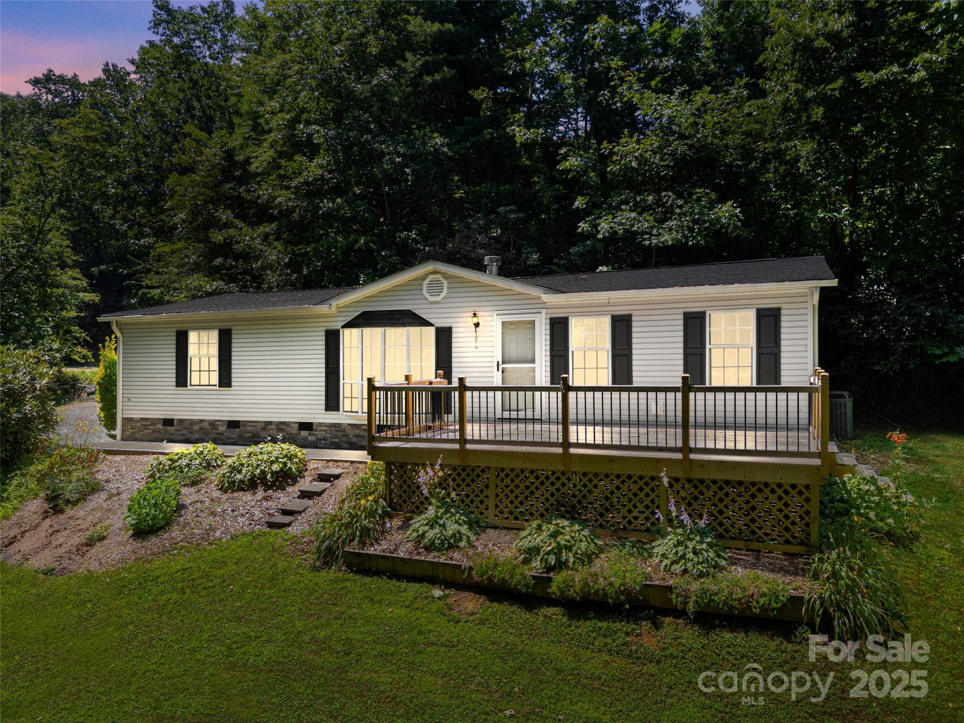 946 Turkey Pen Gap Road