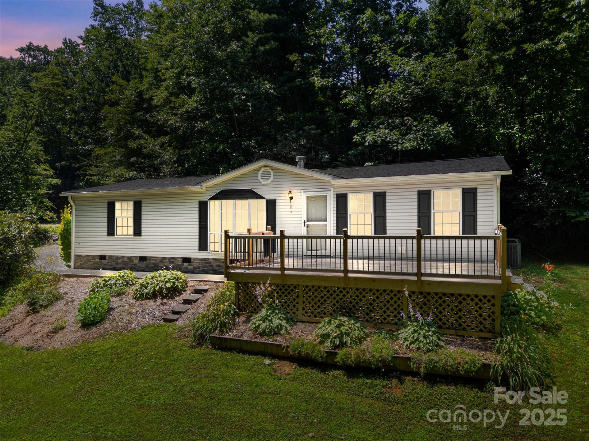 946 Turkey Pen Gap Road