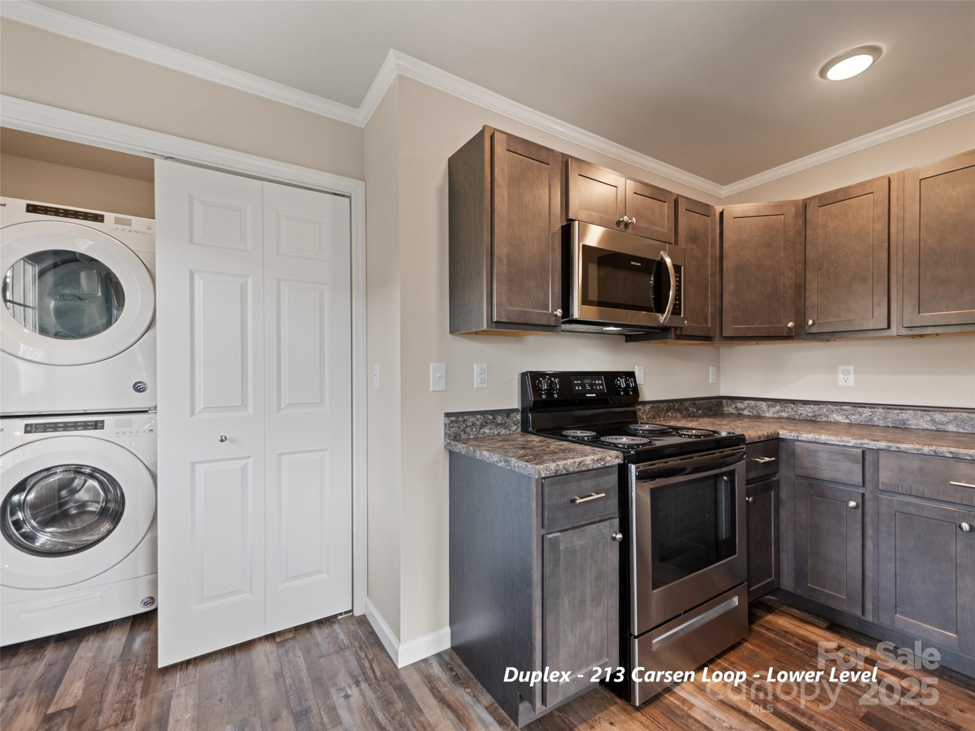 113 Bronco Way - Photo 9
