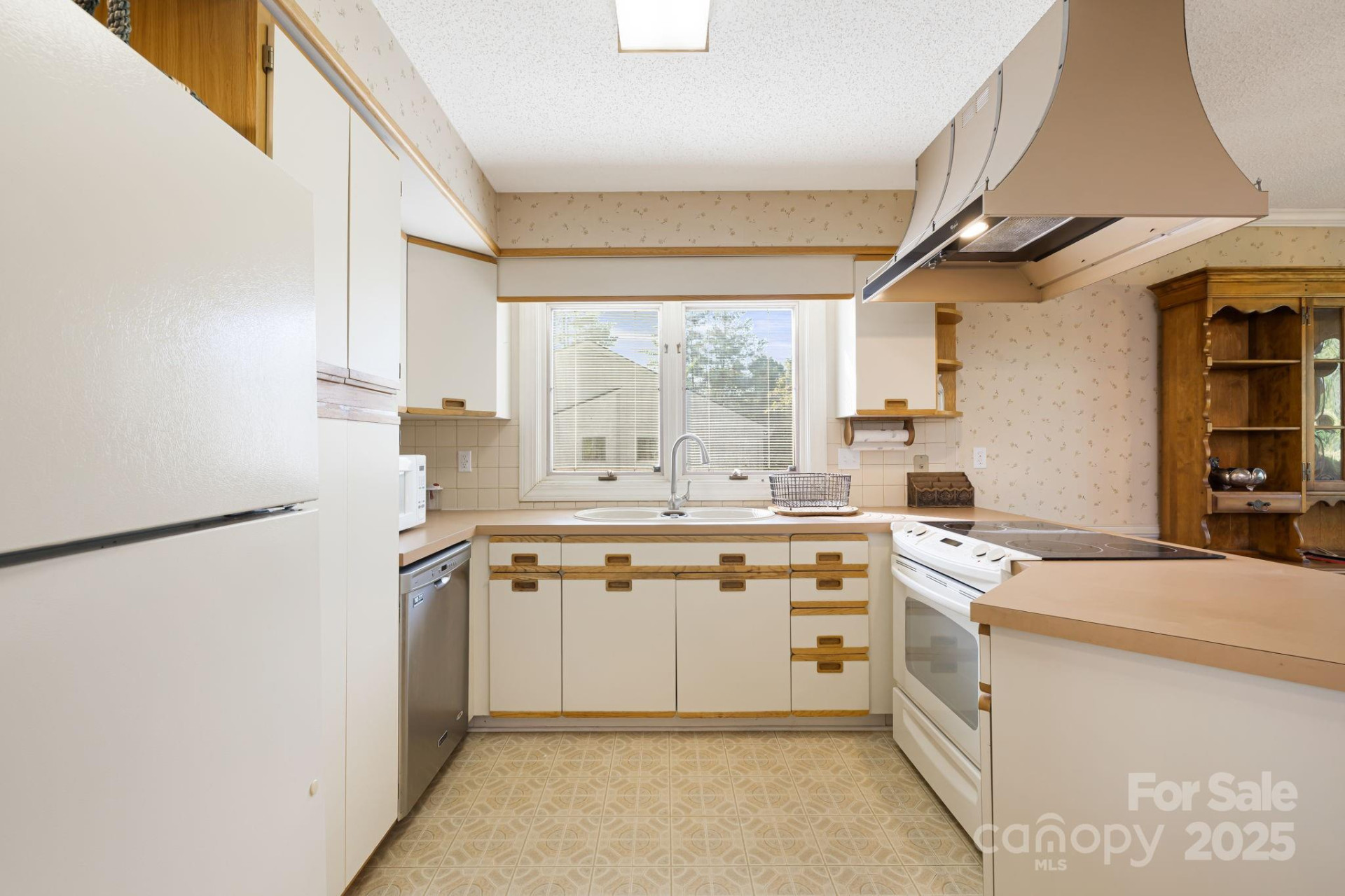25 Westridge Court - Photo 10