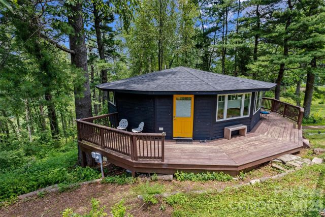 826 Town Mountain Road