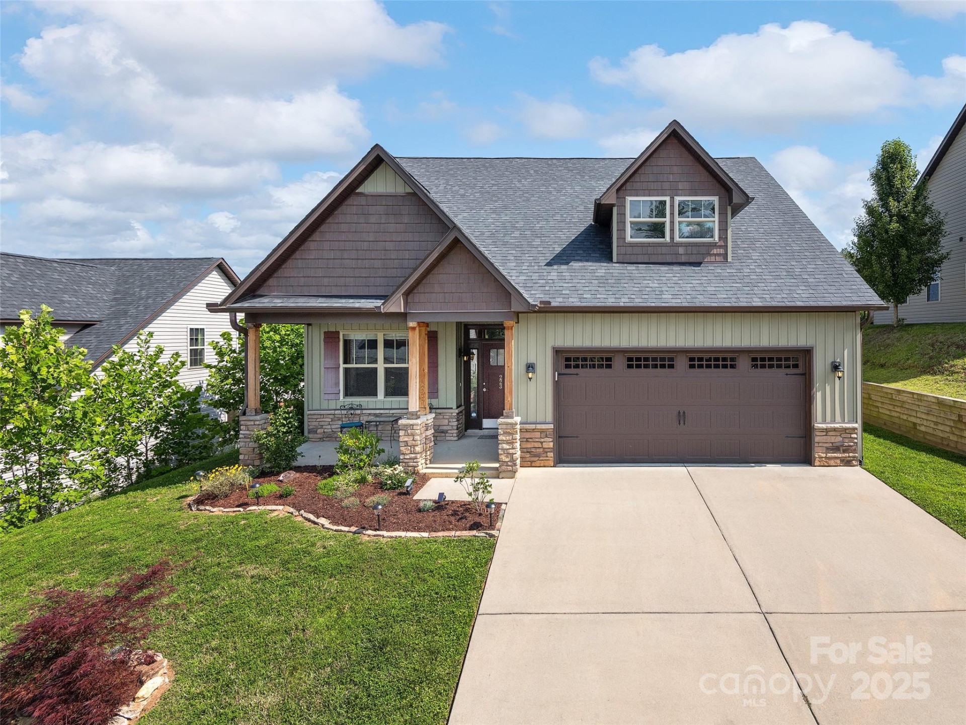 223 Water Leaf Drive - Photo 2