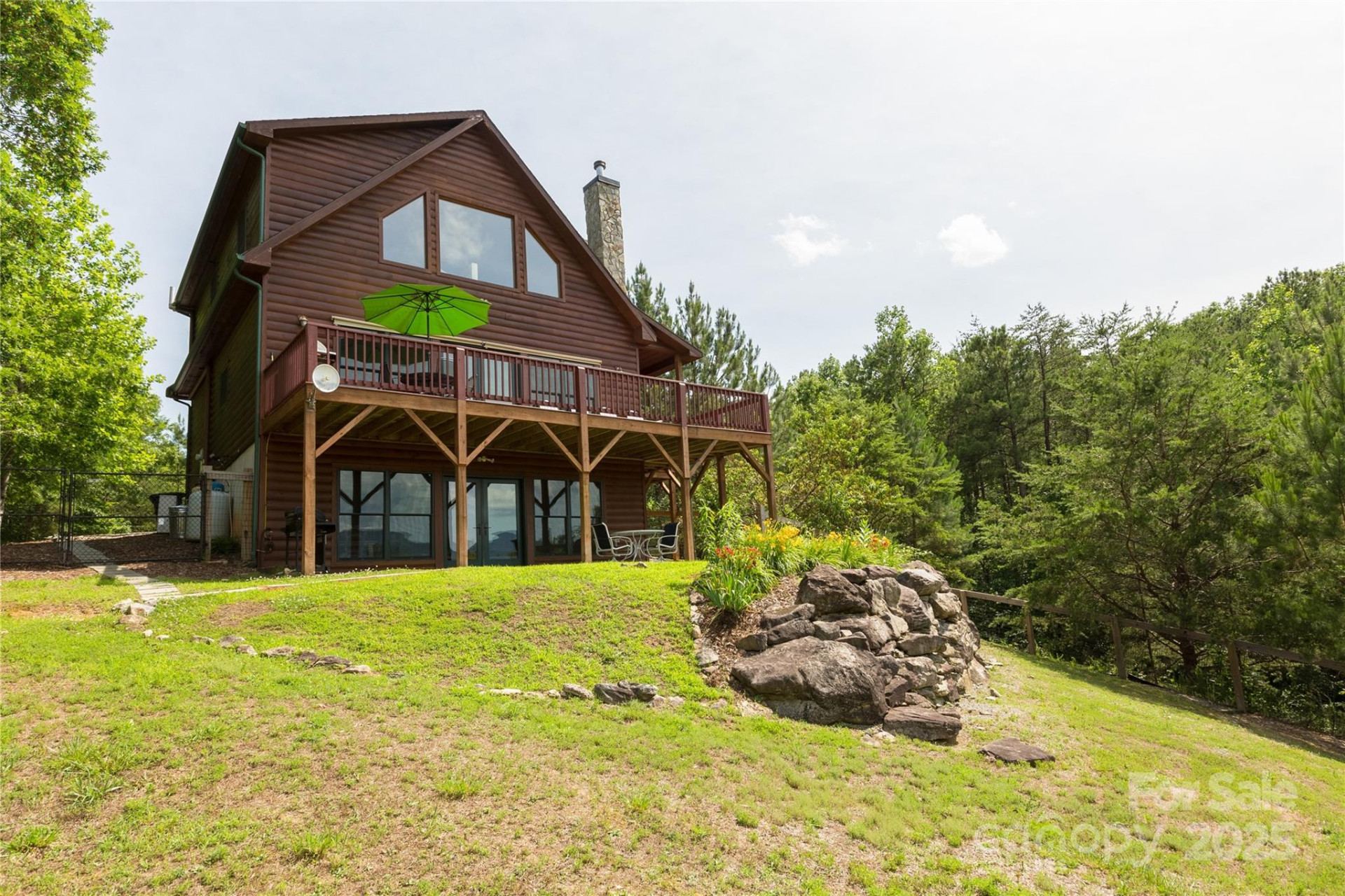 206 Legend Drive - Photo 2