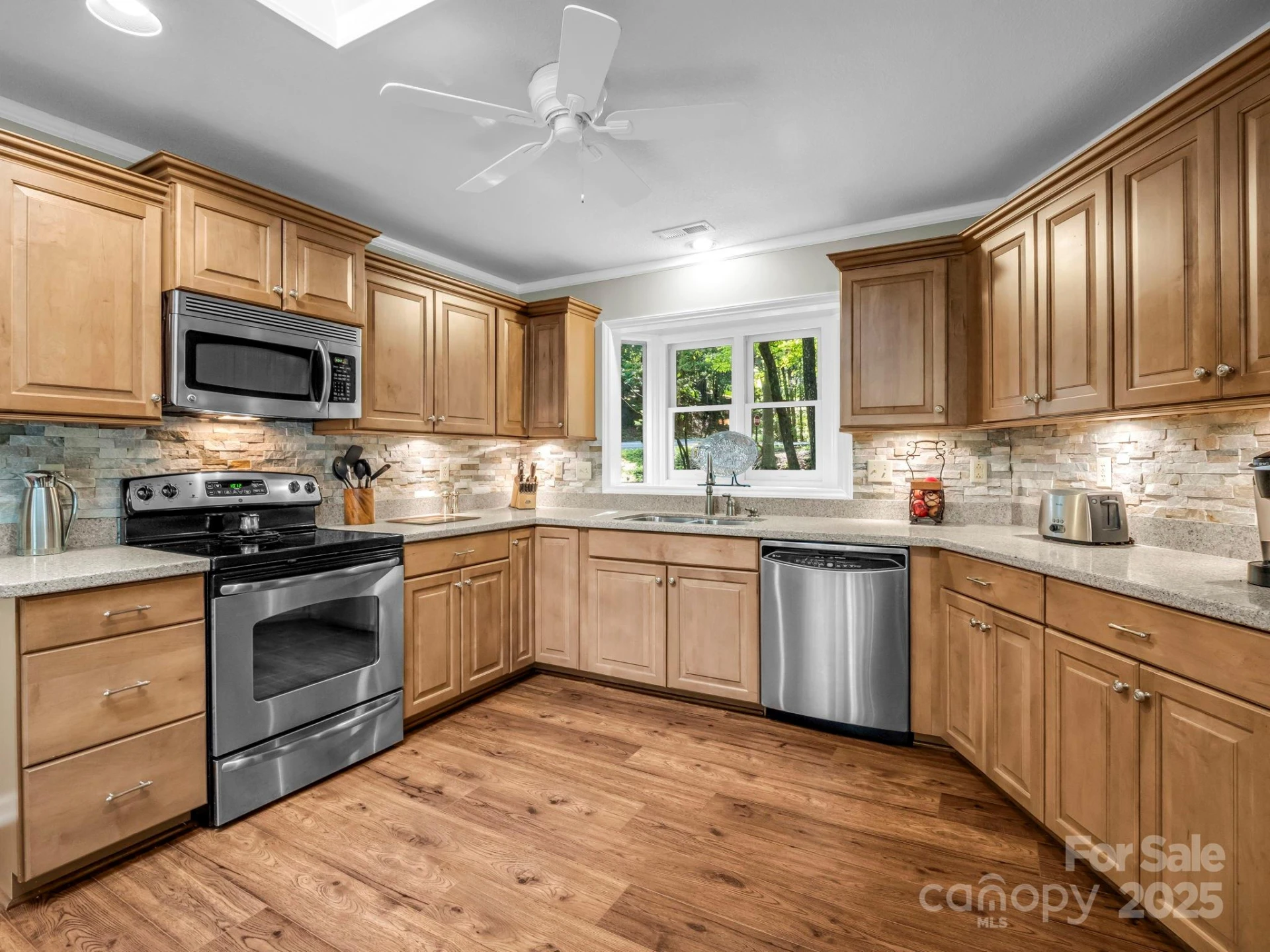 193 Downing Place #36 (MBL 539 5 38) - Photo 12