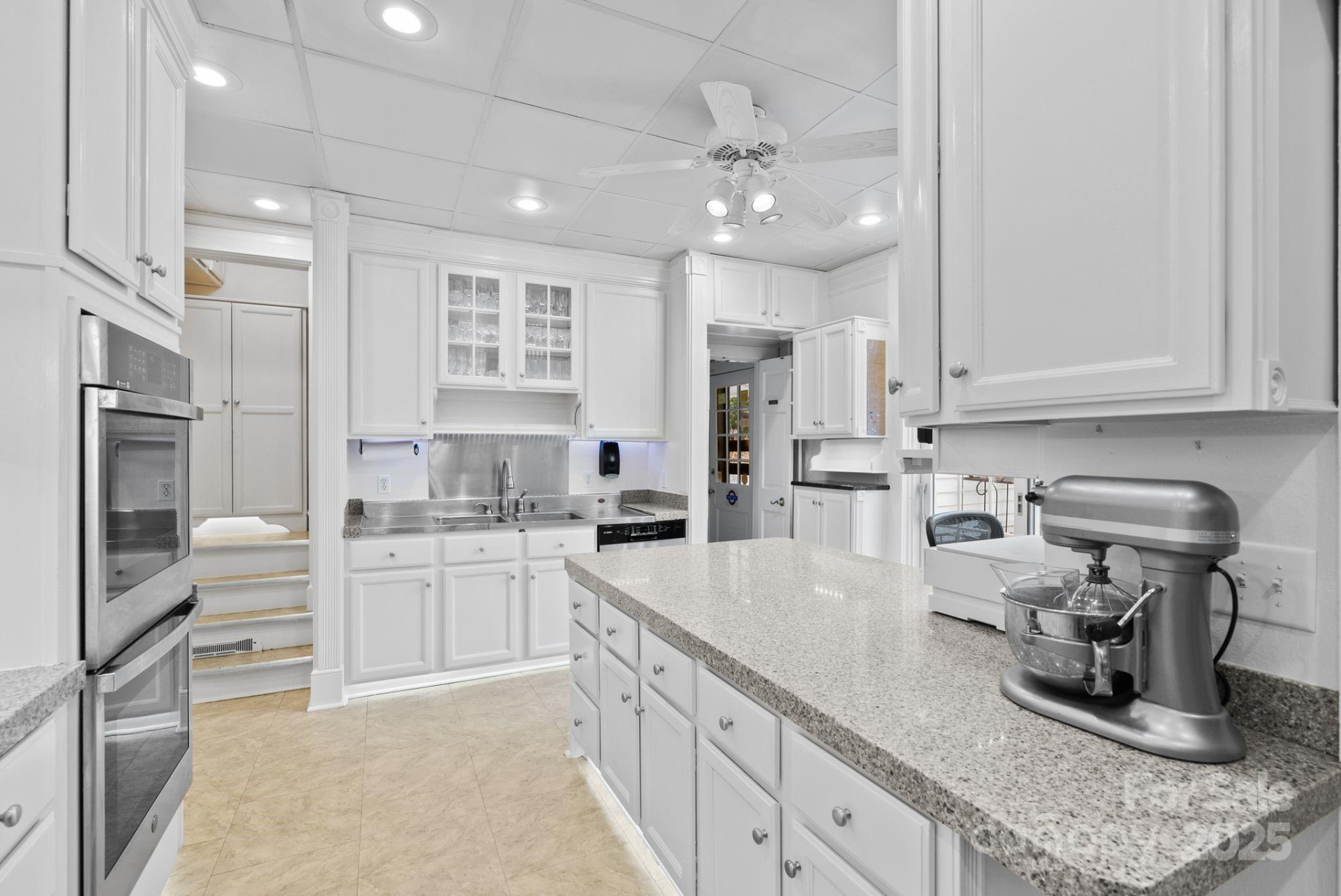 46 Cumberland Circle - Photo 17