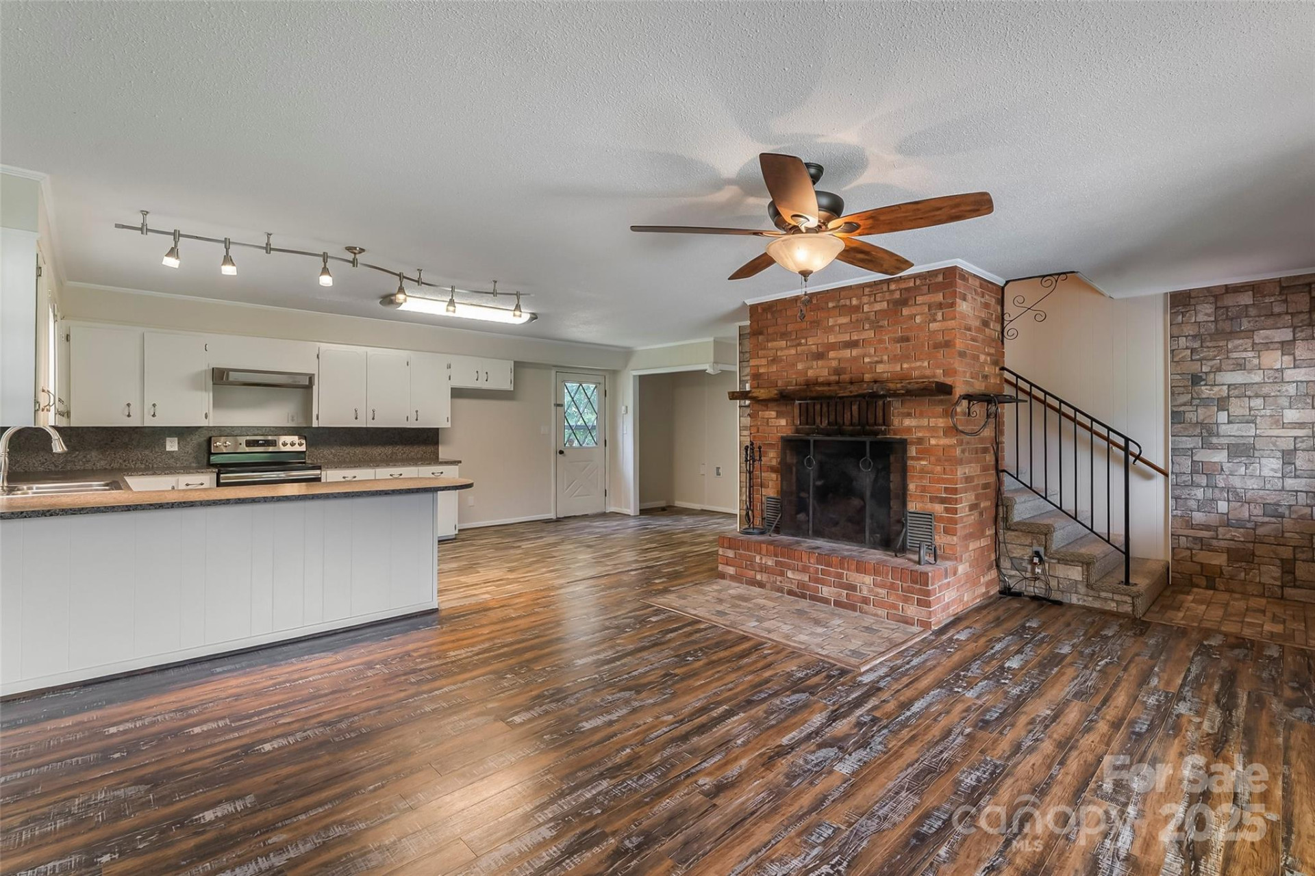 107 Dale Circle - Photo 7
