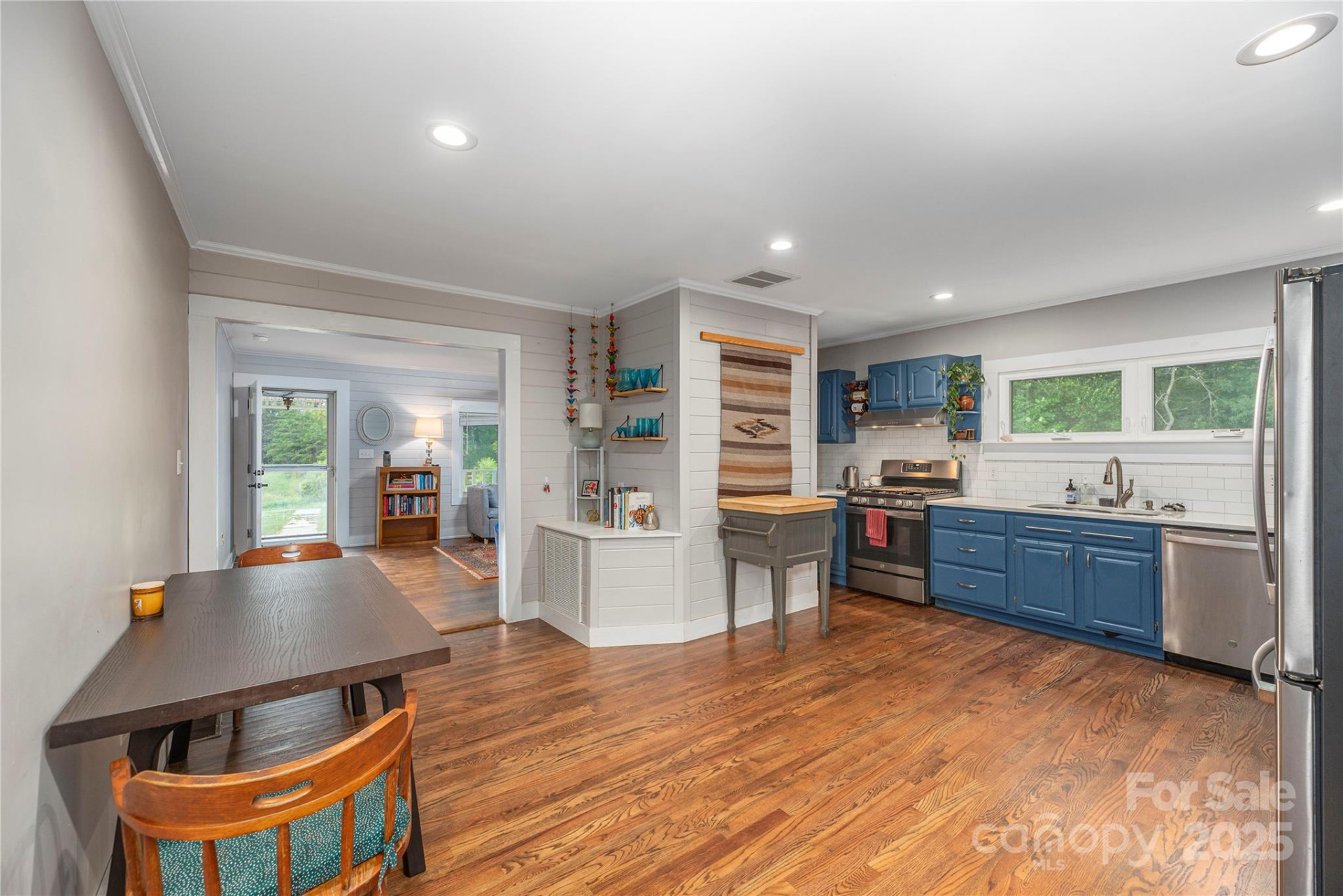 1304 Souther Road - Photo 14