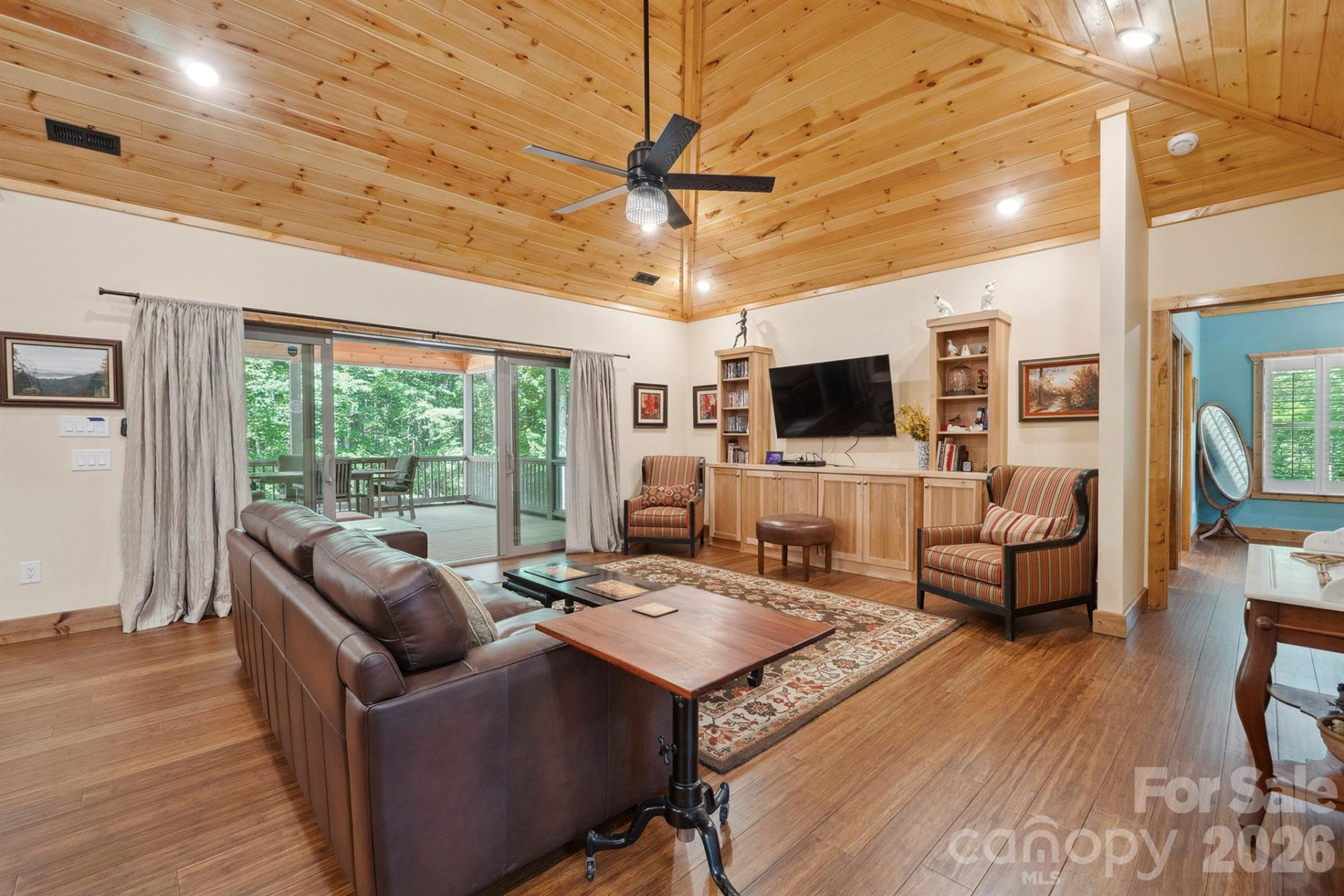 225 Henrys Glen Drive - Photo 11