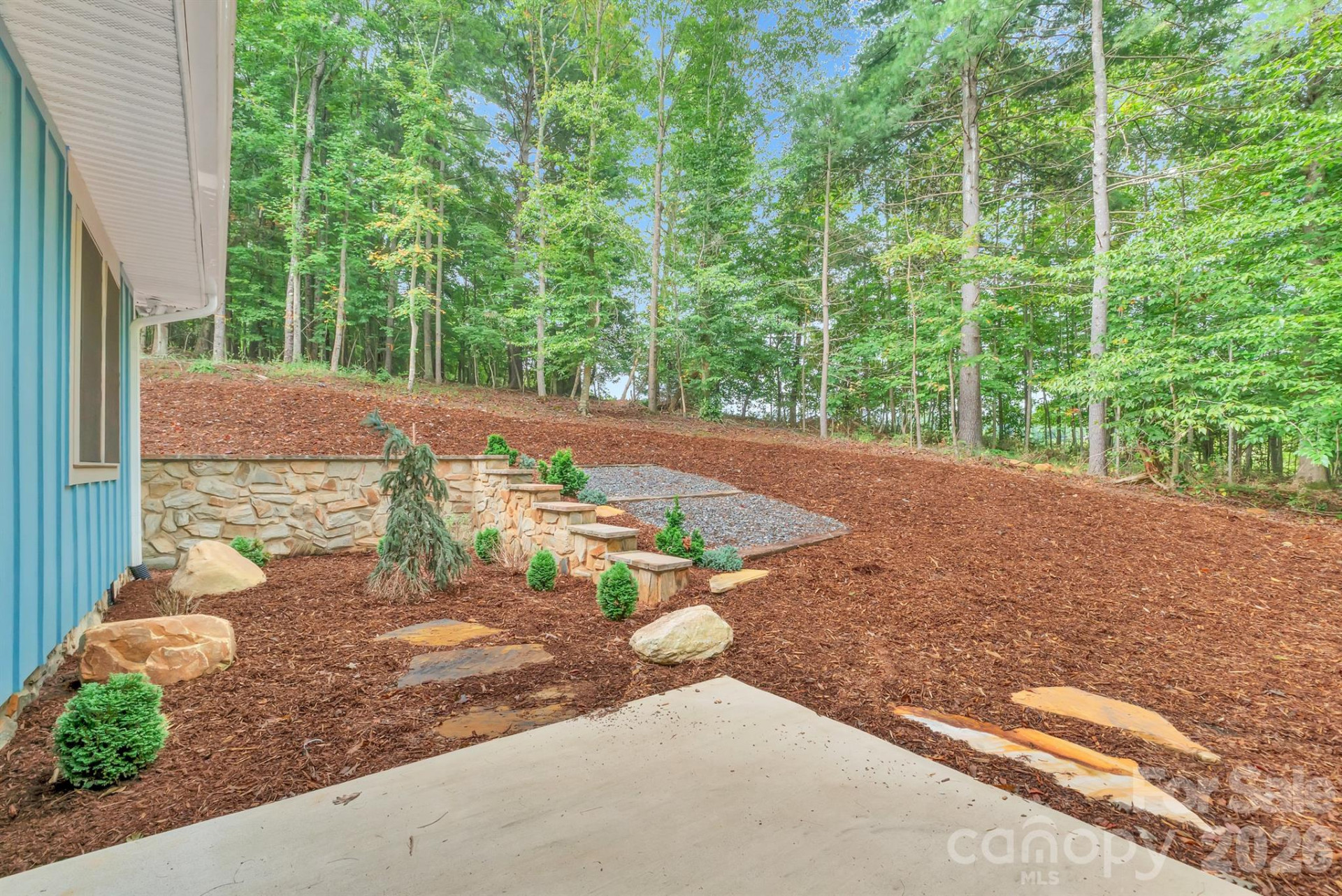 225 Henrys Glen Drive - Photo 17