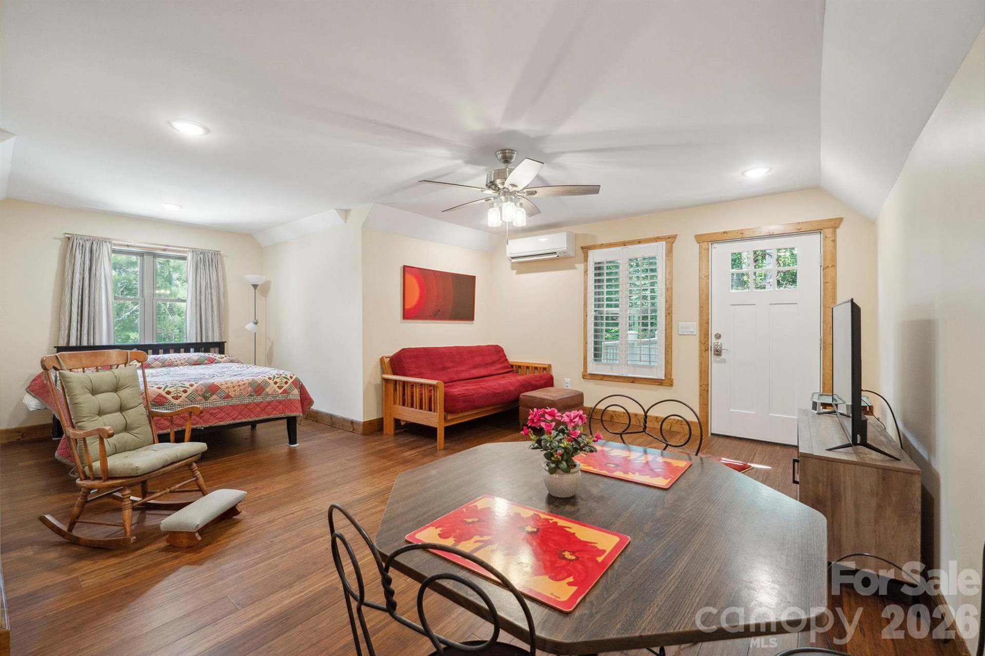 225 Henrys Glen Drive - Photo 40