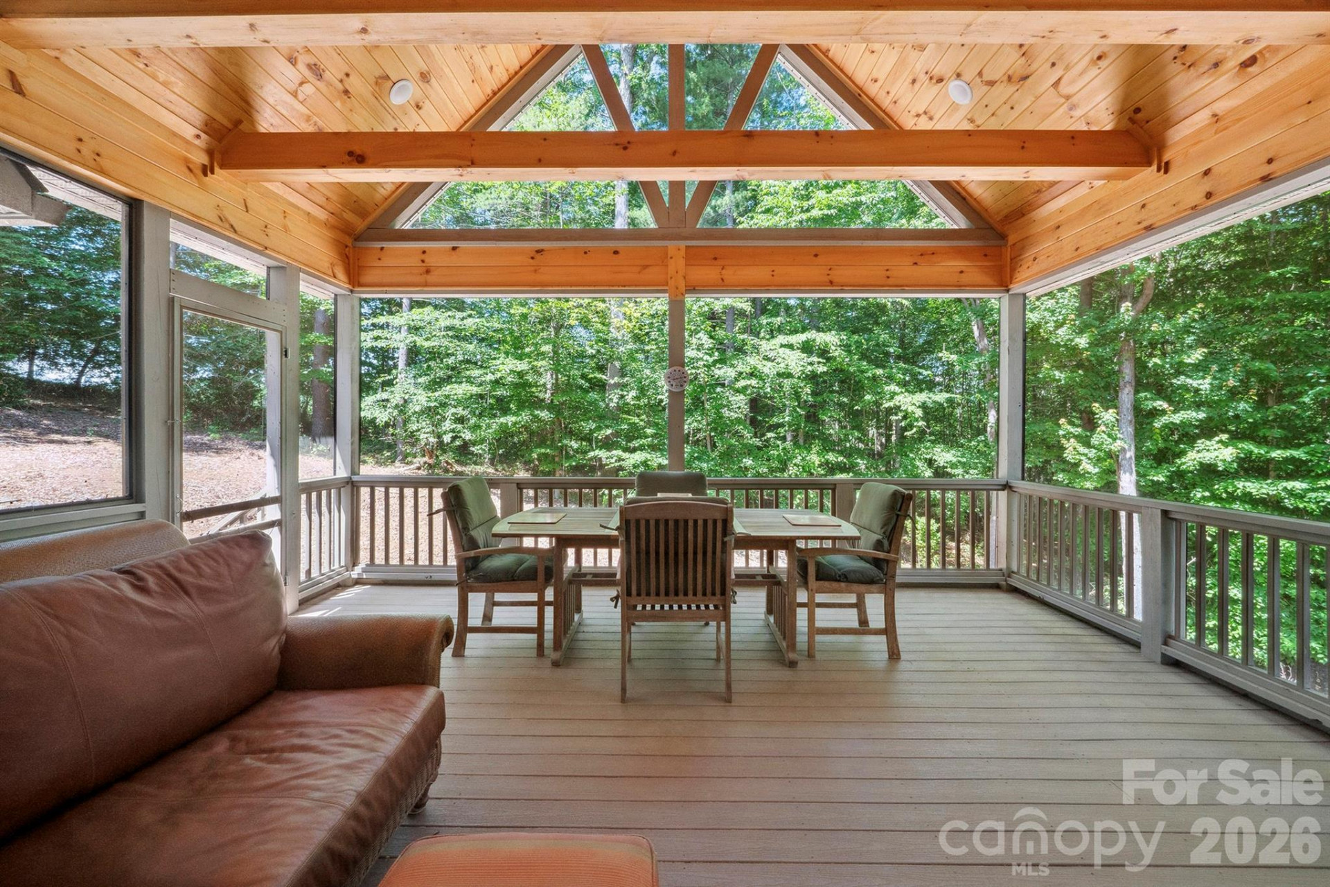 225 Henrys Glen Drive - Photo 5