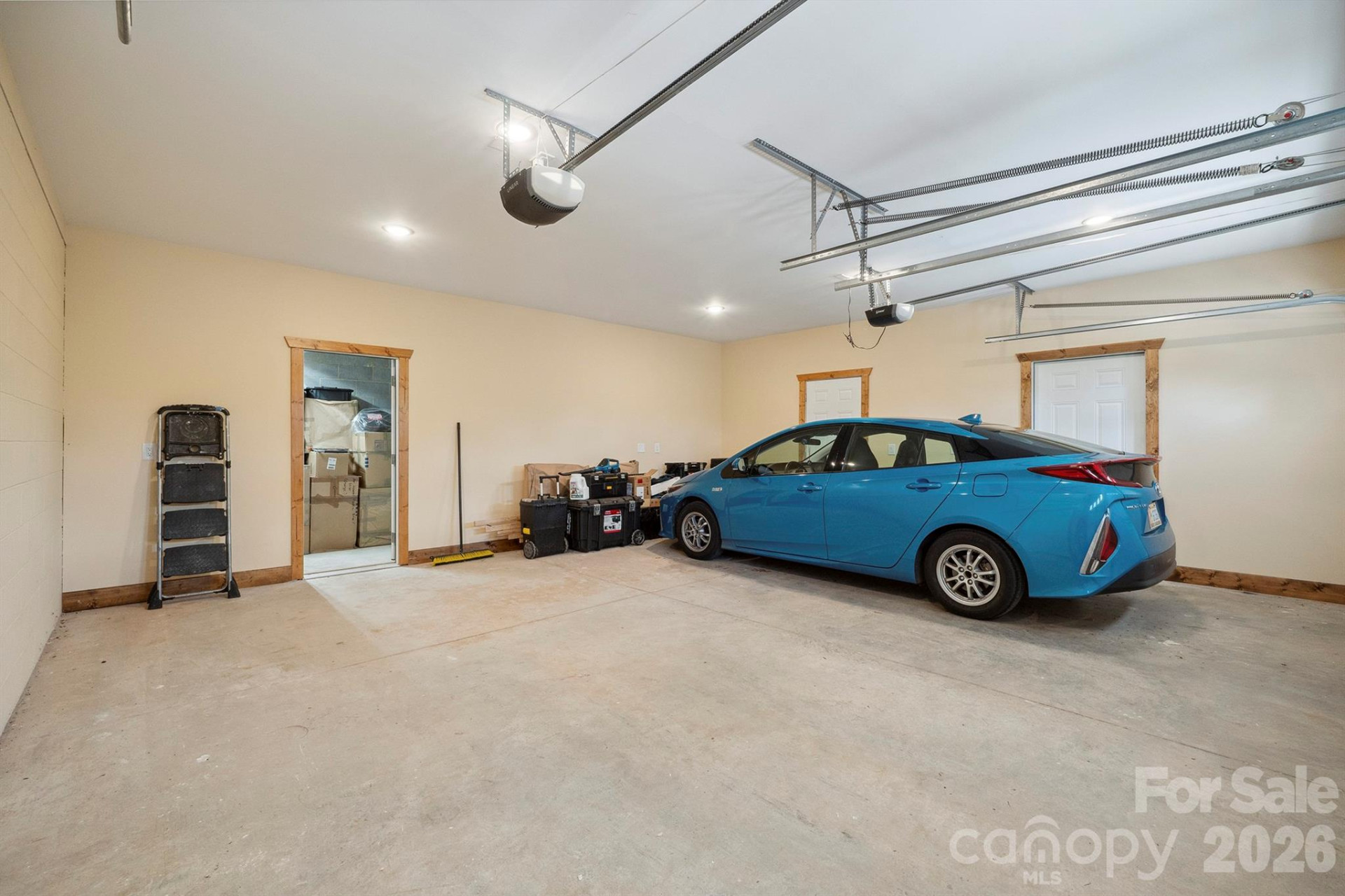 225 Henrys Glen Drive - Photo 43