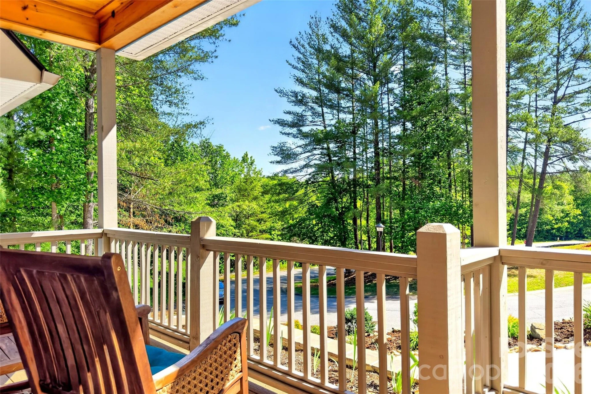 225 Henrys Glen Drive - Photo 10
