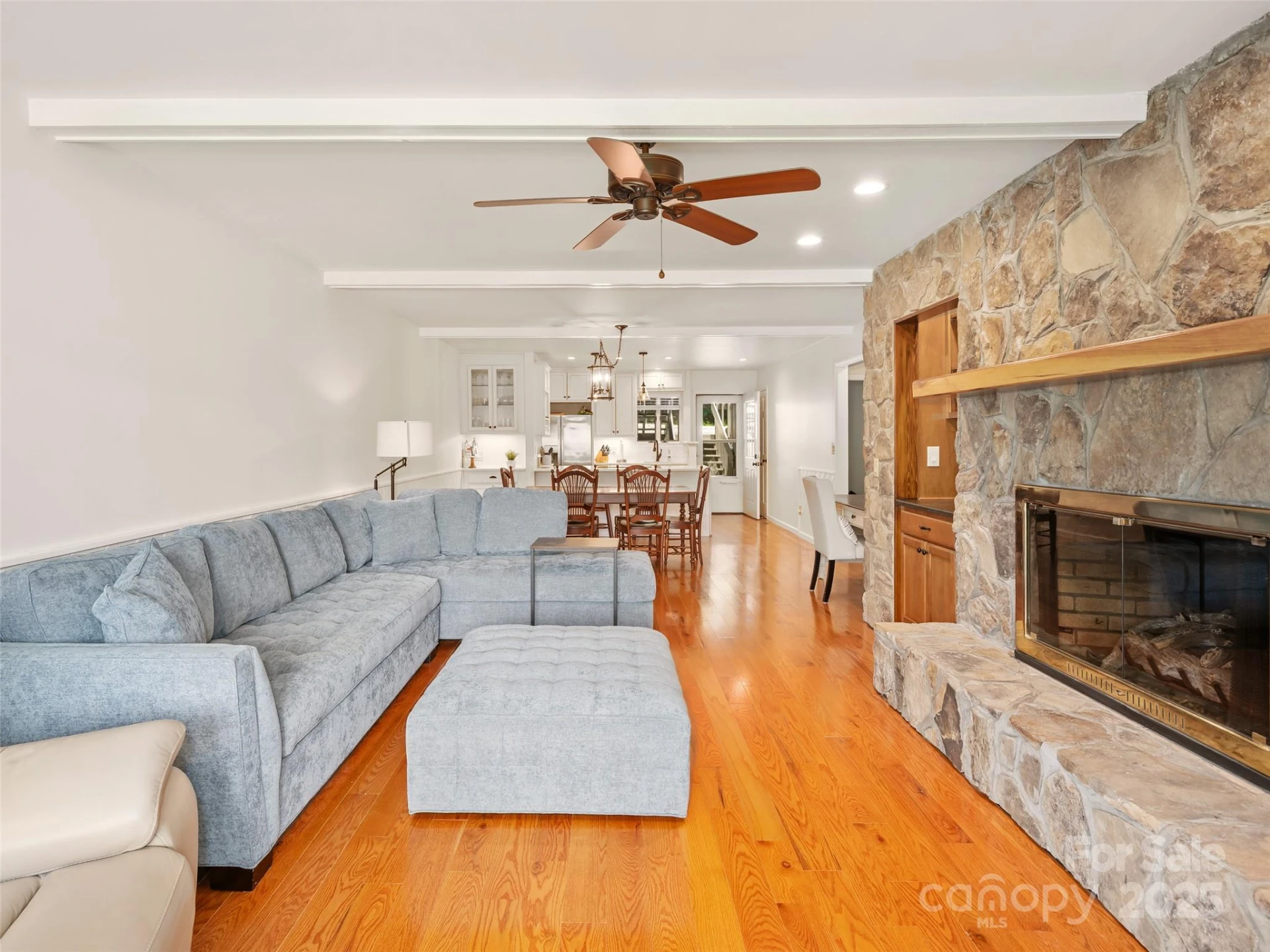 439 Fairway Lane - Photo 8