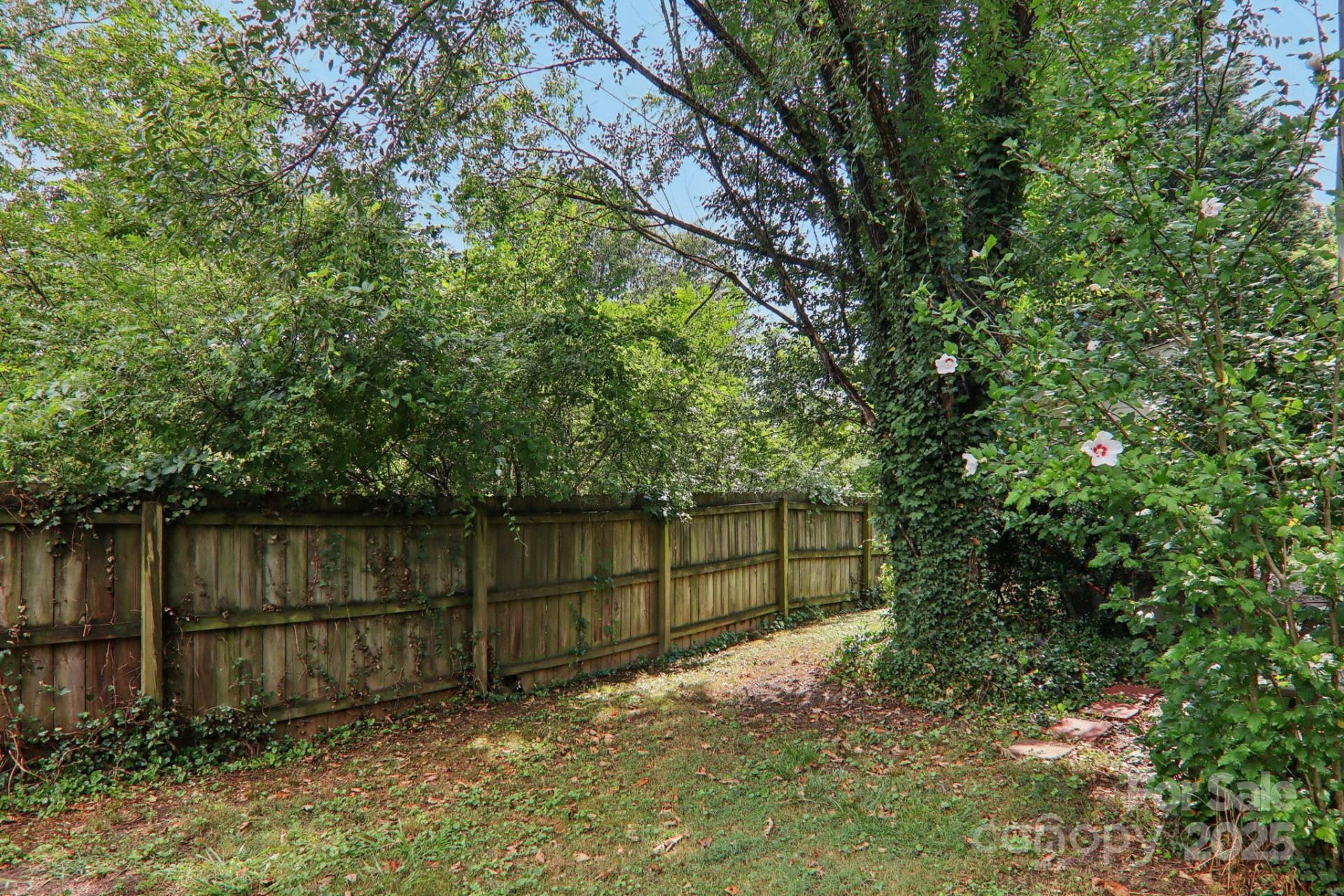 68 1/2 Nevada Avenue - Photo 18