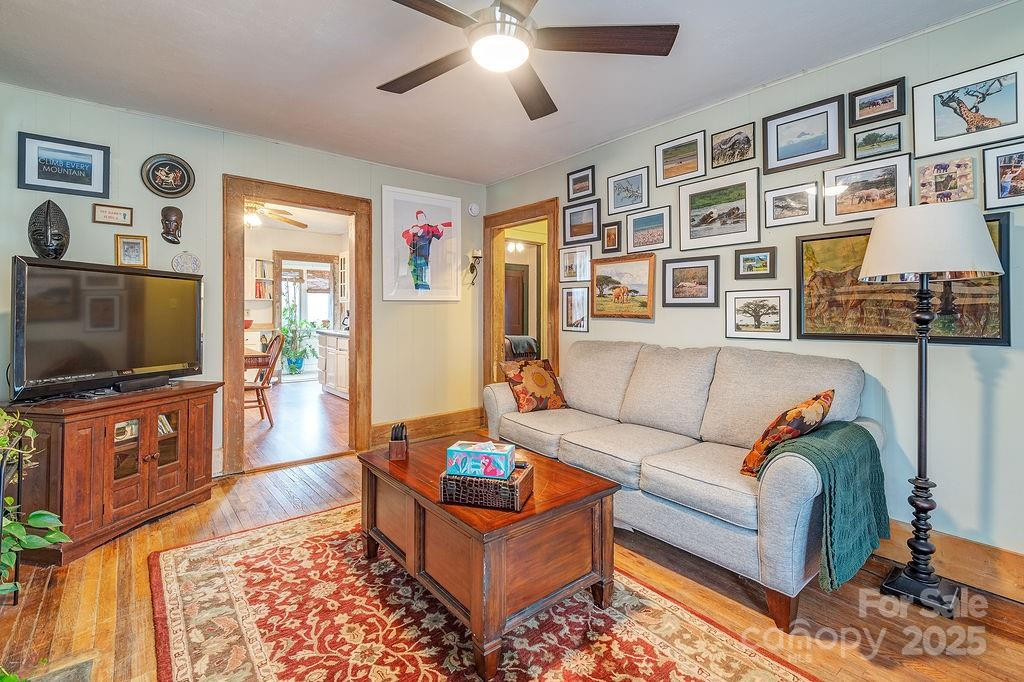 68 1/2 Nevada Avenue - Photo 5