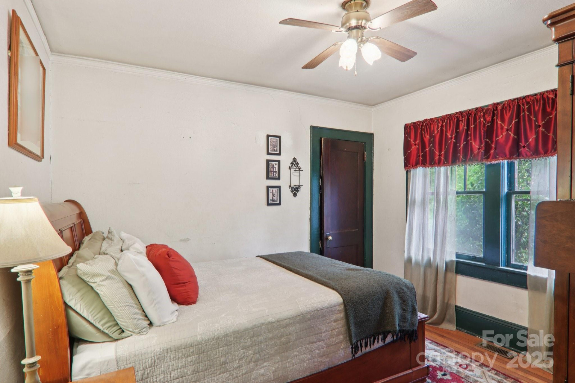 68 1/2 Nevada Avenue - Photo 8