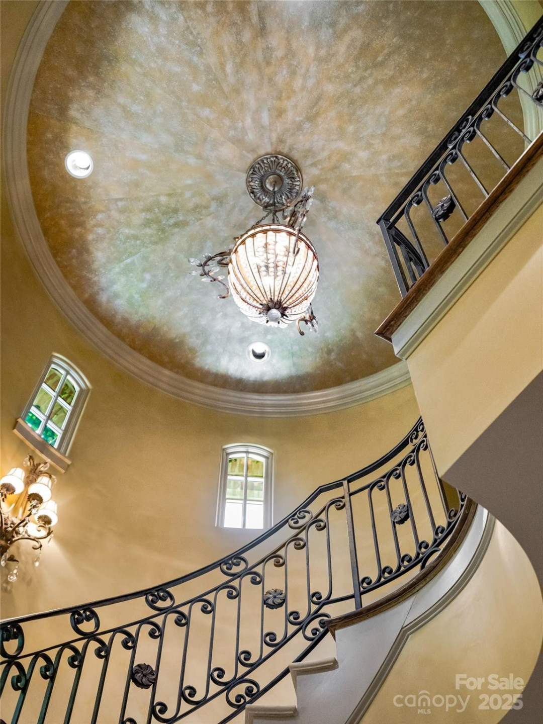 234 Skycliff Drive - Photo 8