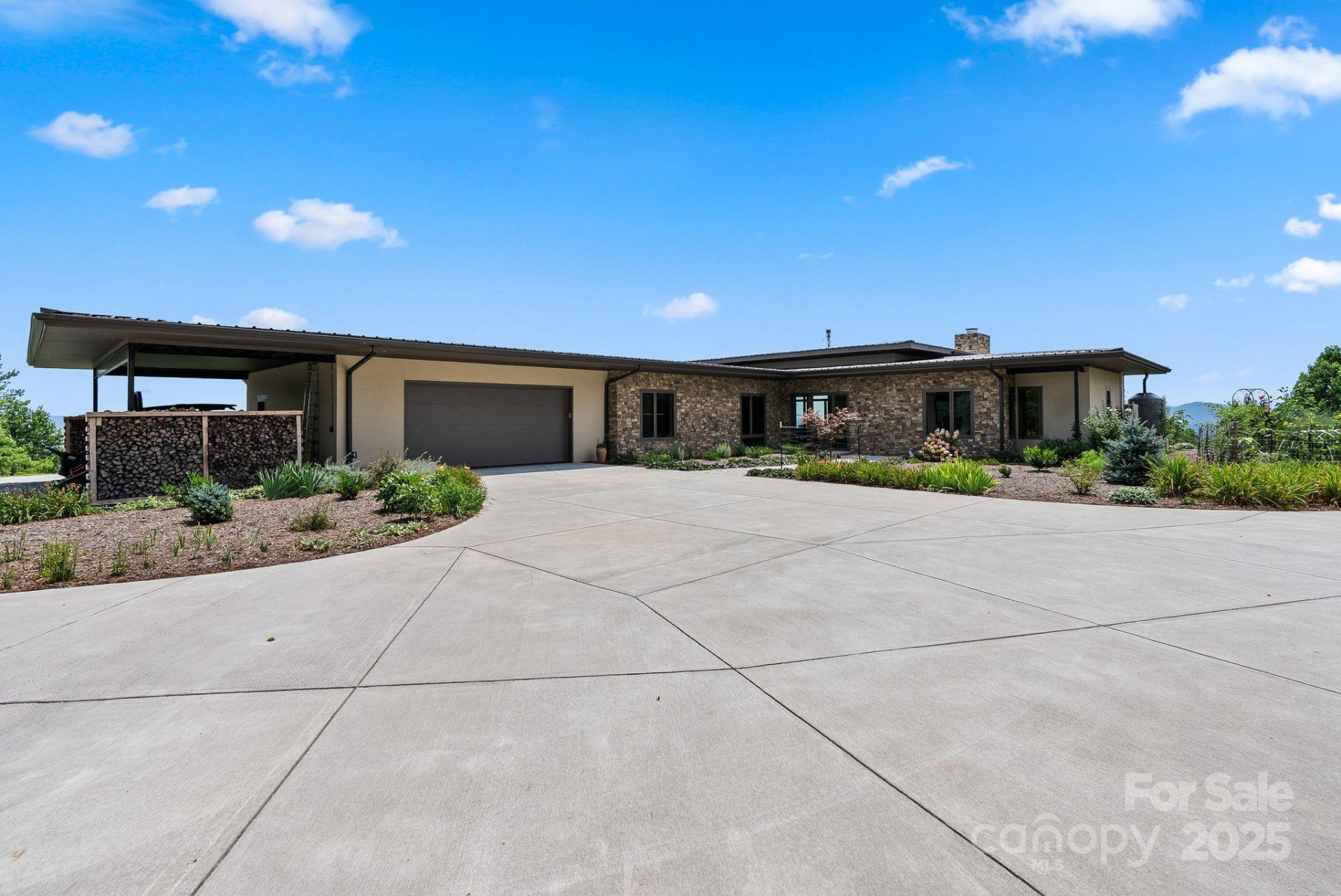 1045 & 1047 Graham Road - Photo 2