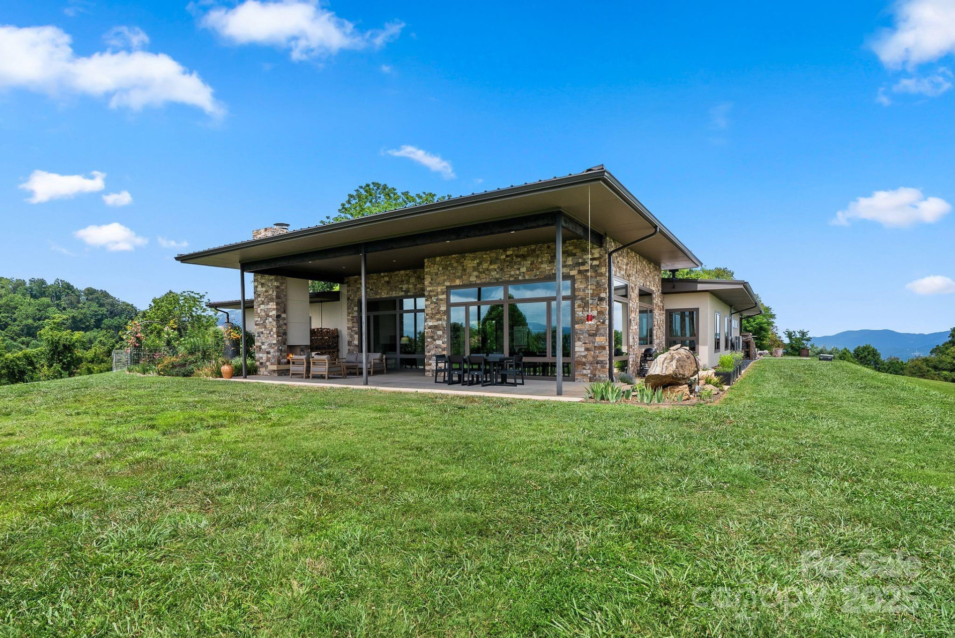 1045 & 1047 Graham Road - Photo 24