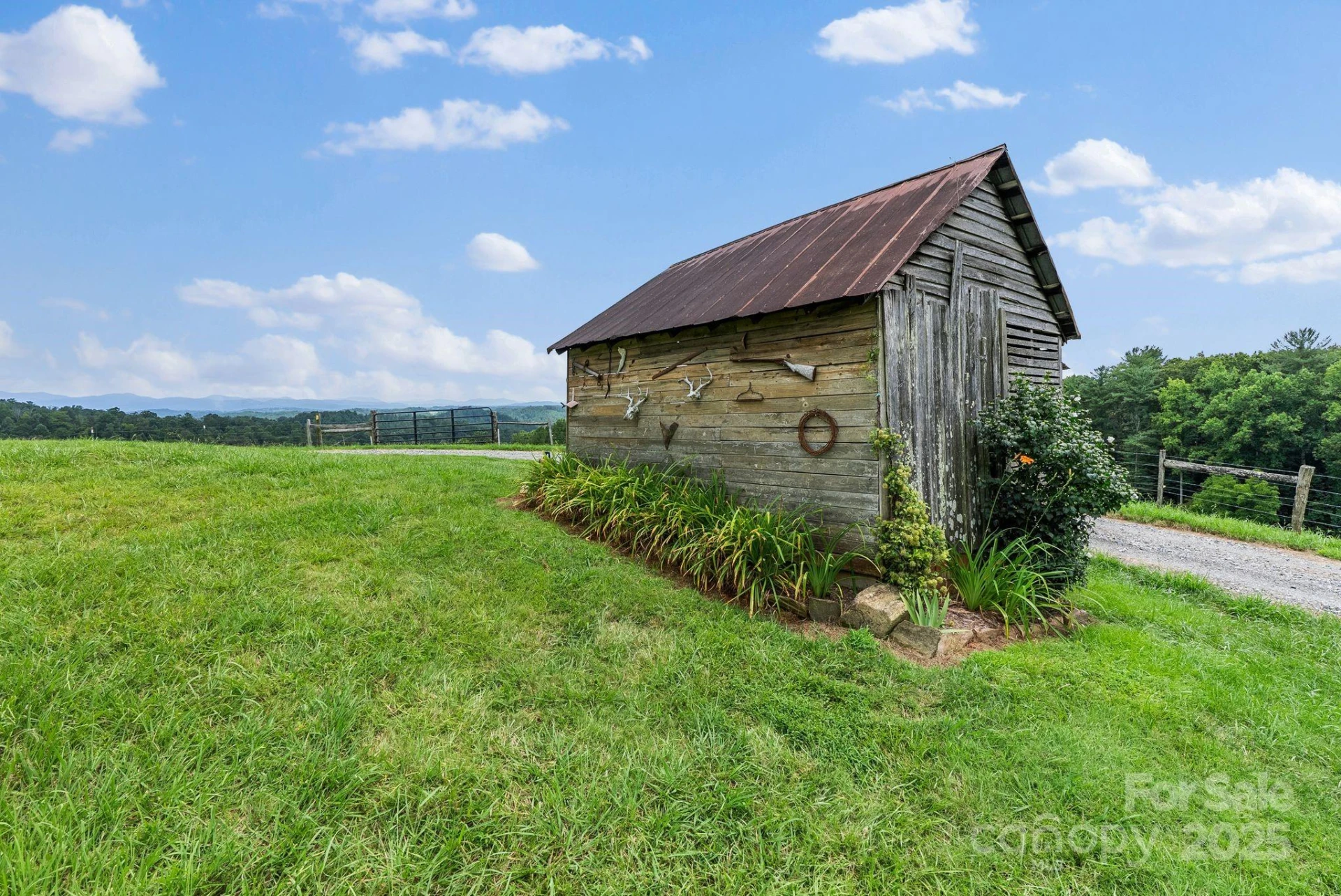 1045 & 1047 Graham Road - Photo 33