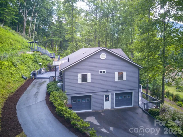 7 Higel Lane