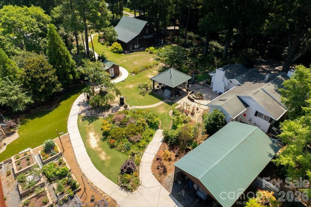 9032 Boyd Drive - Photo 4
