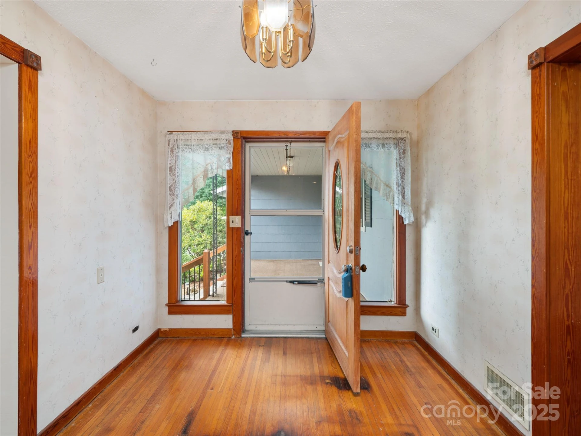 12 Robertson Street - Photo 4