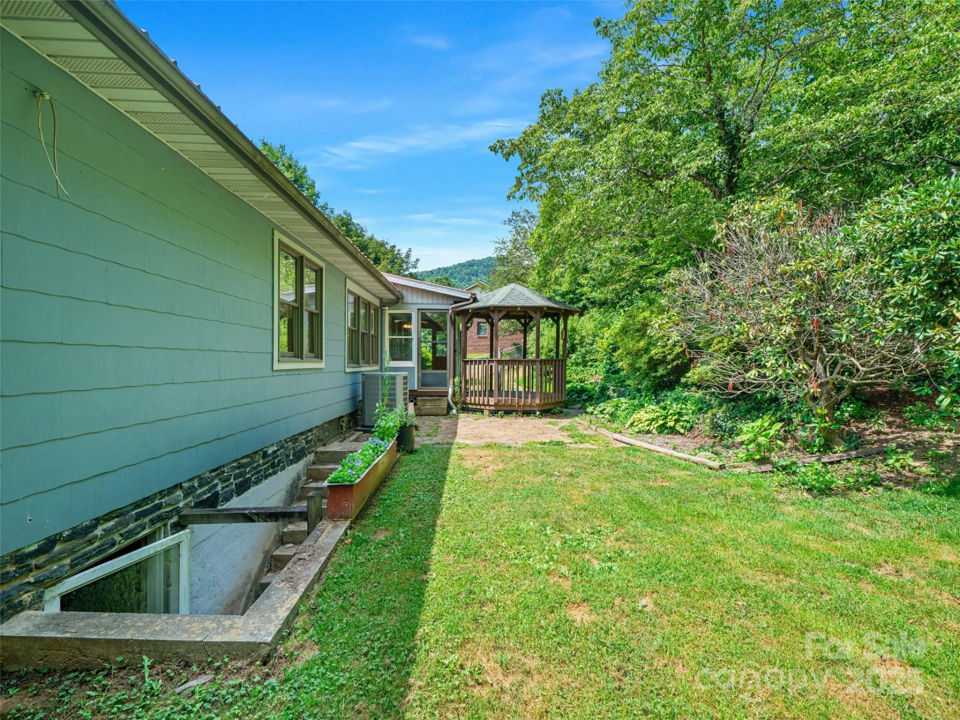 12 Robertson Street - Photo 31